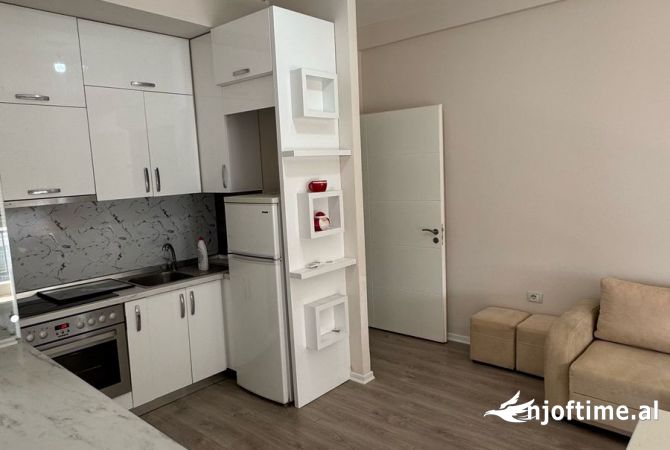 Shtepi me qera 3+1 ne Tirane - 60,000 Leke