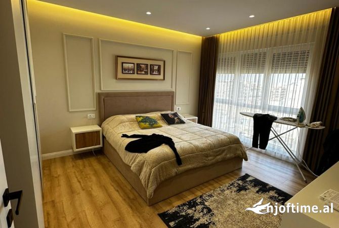 Shtepi ne shitje Apartament ne Tirane, 2+1, Mobilimi E mobiluar, Pagesa 252,900  Euro.