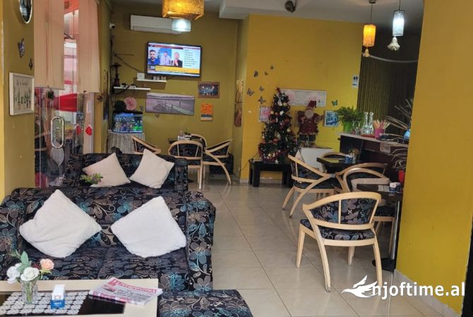 Ambient biznesi ne shitje 2+1 ne Tirane - 145,000 Euro