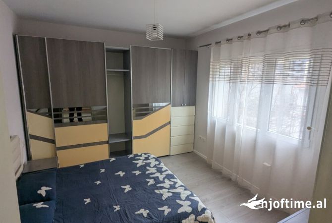 Shtepi me qera Apartament ne Tirane, 1+1, Mobilimi E mobiluar, Pagesa 60,000  Leke.
