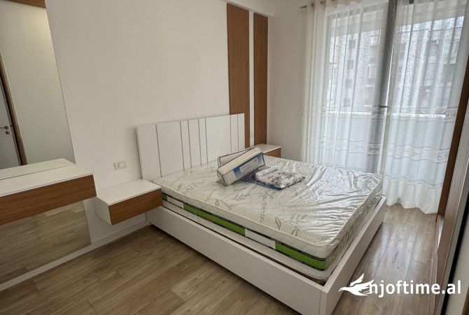 Shtepi me qera 1+1 ne Tirane - 450 Euro
