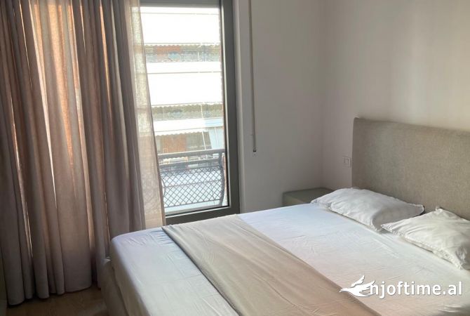 Shtepi me qera 2+1 ne Tirane - 120,000 Leke