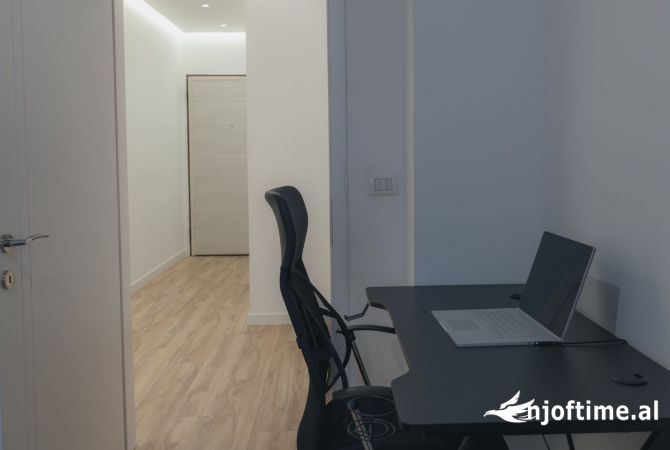 Shtepi me qera 2+1 ne Tirane - 650 Euro