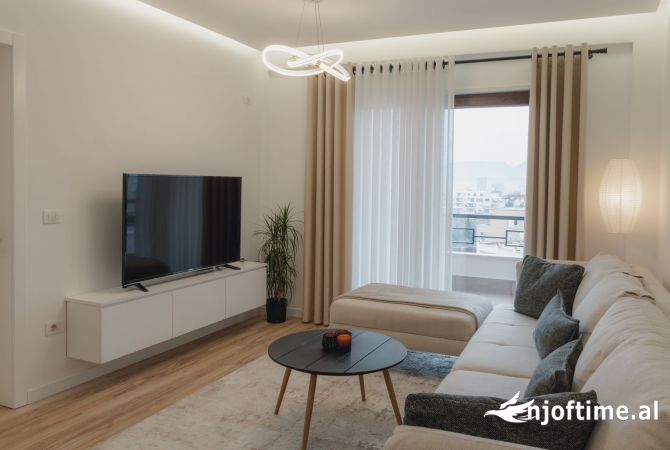 Shtepi me qera 2+1 ne Tirane - 650 Euro