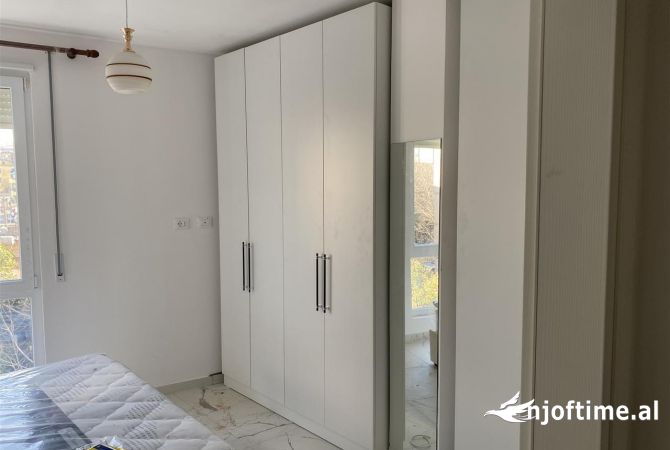 Shtepi me qera Apartament ne Tirane, 1+1, Mobilimi E mobiluar, Pagesa 55,000  Leke.