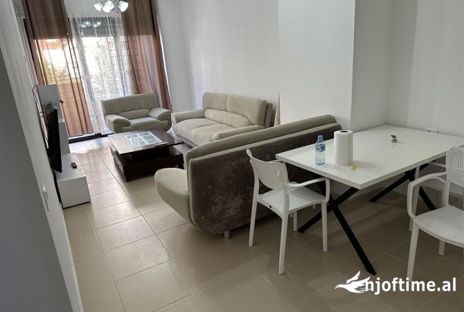Shtepi me qera 1+1 ne Tirane - 400 Euro