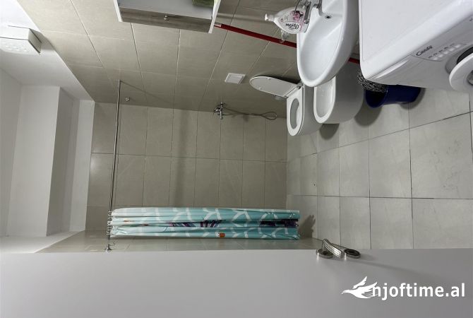 Shtepi me qera Apartament ne Tirane, 1+1, Mobilimi E mobiluar, Pagesa 400  Euro.