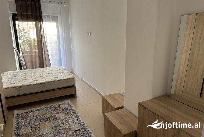 Shtepi me qera 1+1 ne Tirane - 400 Euro