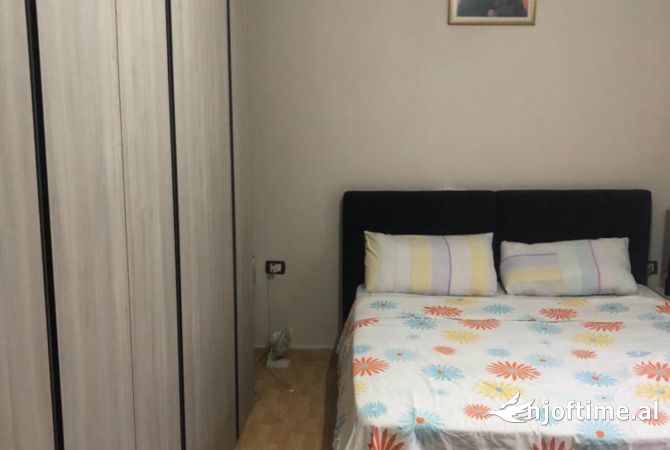 Shtepi ne shitje Shtepi Private ne Tirane, 3+1, Mobilimi E mobiluar, Pagesa 220,000  Euro.