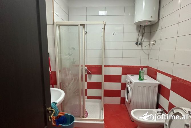 Shtepi me qera Apartament ne Tirane, 1+1, Mobilimi E mobiluar, Pagesa 50,000  Leke.