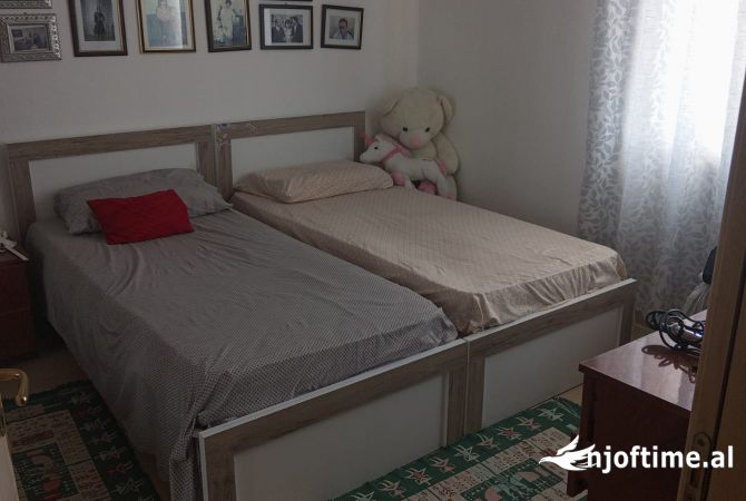 Shtepi me qera Apartament ne Tirane, 2+1, Mobilimi E mobiluar, Pagesa 450  Euro.