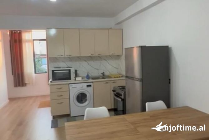 Shtepi me qera 1+1 ne Tirane - 500 Euro