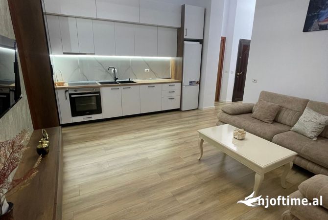 Shtepi ne shitje 2+1 ne Tirane - 145,000 Euro