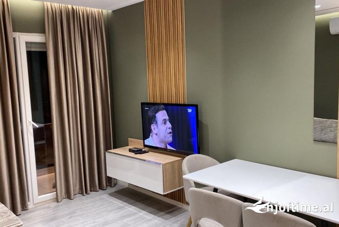Shtepi me qera 2+1 ne Tirane - 60,000 Leke