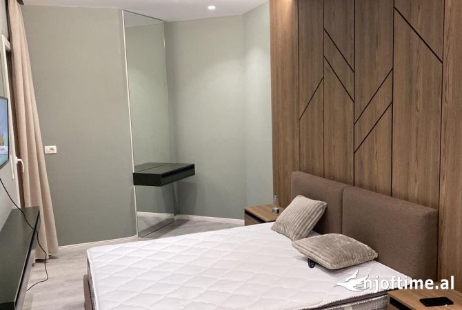 Shtepi me qera Apartament ne Tirane, 2+1, Mobilimi E mobiluar, Pagesa 60,000  Leke.