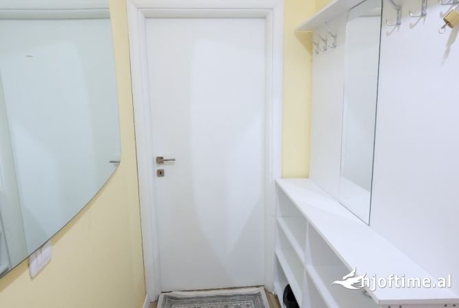 Shtepi me qera Apartament ne Tirane, 1+1, Mobilimi E mobiluar, Pagesa 35,000  Leke.