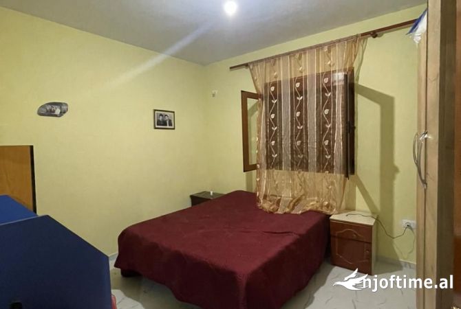 Shtepi ne shitje 4+1 ne Tirane - 320,000 Euro