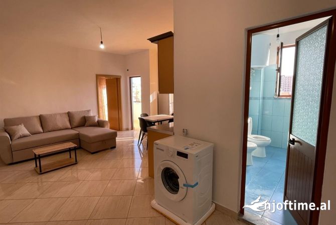 Shtepi me qera Apartament ne Tirane, 2+1, Mobilimi E mobiluar, Pagesa 600  Euro.