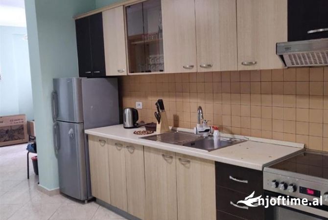 Shtepi me qera 1+1 ne Tirane - 50,000 Leke