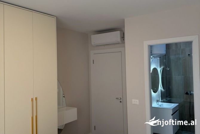 Shtepi me qera Apartament ne Tirane, 2+1, Mobilimi E mobiluar, Pagesa 850  Euro.