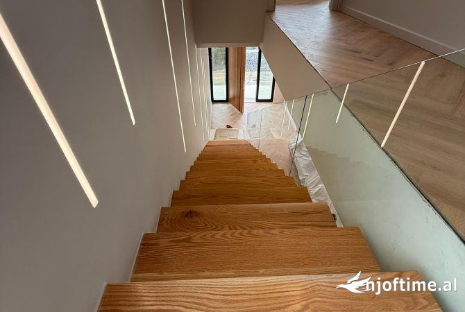 Shtepi ne shitje 4+1 ne Tirane - 850,000 Euro
