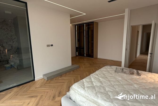 Shtepi ne shitje 4+1 ne Tirane - 850,000 Euro