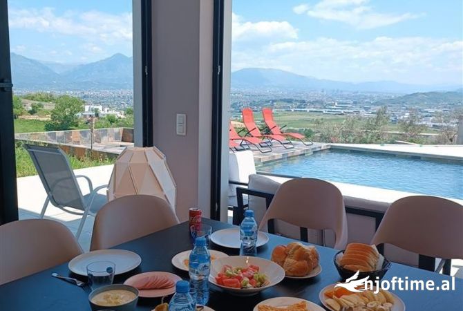 Shtepi me qera 5+1 ne Tirane - 7,000 Euro