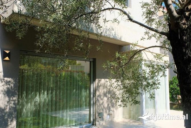 Shtepi ne shitje 3+1 ne Tirane - 575,000 Euro