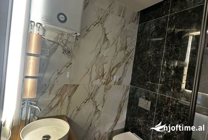 Shtepi me qera Apartament ne Tirane, 2+1, Mobilimi E mobiluar, Pagesa 850  Euro.