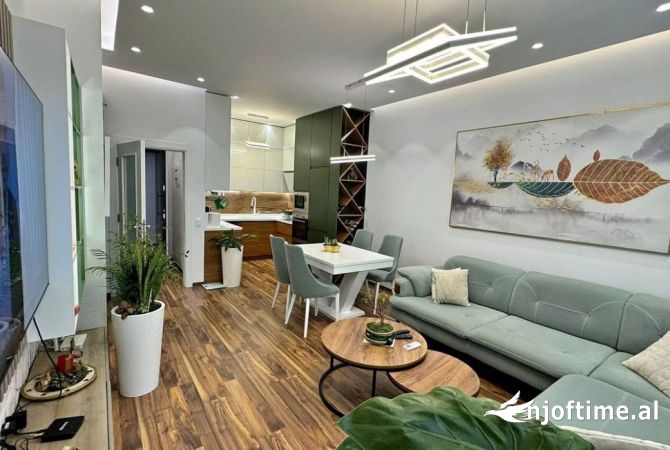 Shtepi me qera 1+1 ne Tirane - 80,000 Leke