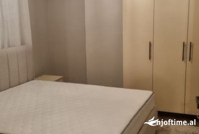 Shtepi me qera 2+1 ne Tirane - 50,000 Leke