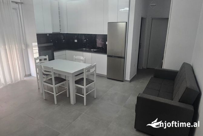 Shtepi me qera 1+1 ne Tirane - 35,000 Leke