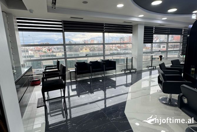 Ambient biznesi ne shitje 1+1 ne Tirane - 384,000 Euro