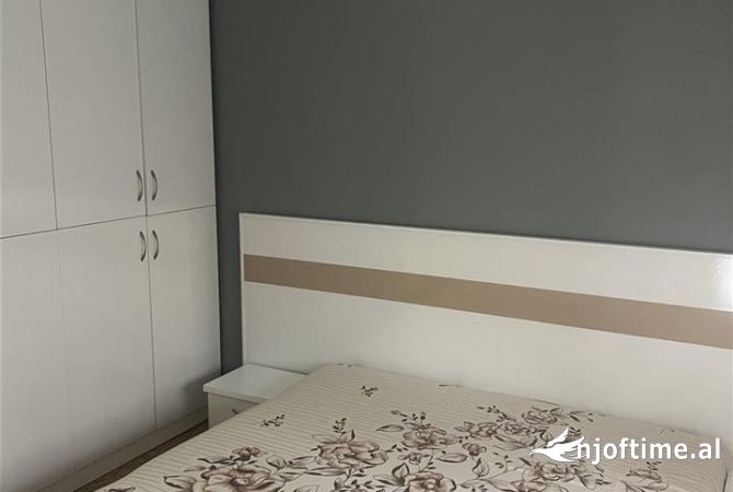 Shtepi me qera 1+1 ne Tirane - 39,000 Leke