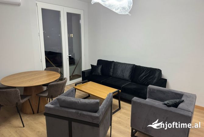 Shtepi me qera 1+1 ne Tirane - 50,000 Leke