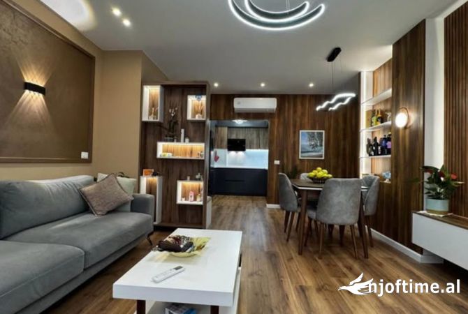 Shtepi me qera Apartament ne Tirane, 2+1, Mobilimi E mobiluar, Pagesa 750  Euro.