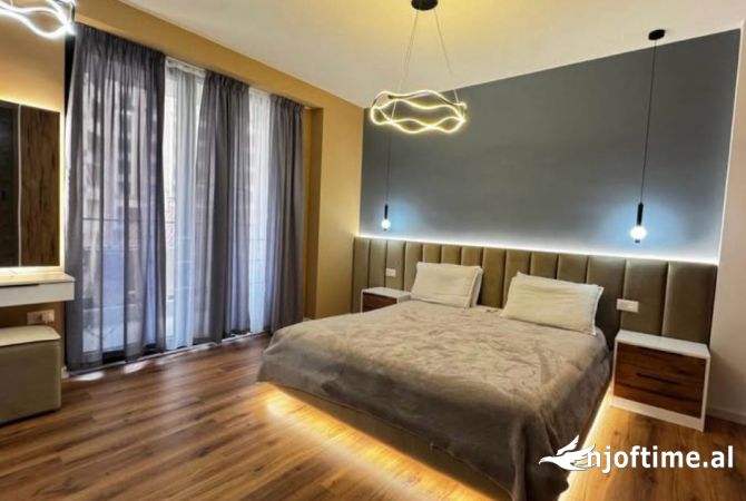 Shtepi me qera Apartament ne Tirane, 2+1, Mobilimi E mobiluar, Pagesa 750  Euro.
