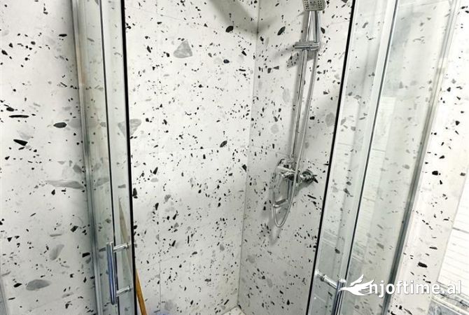 Shtepi me qera Apartament ne Tirane, 2+1, Mobilimi E mobiluar, Pagesa 45,000  Leke.