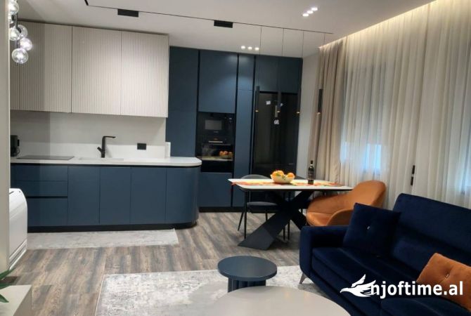 Shtepi ne shitje 2+1 ne Tirane - 300,000 Euro