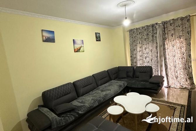 Shtepi me qera 2+1 ne Tirane - 45,000 Leke