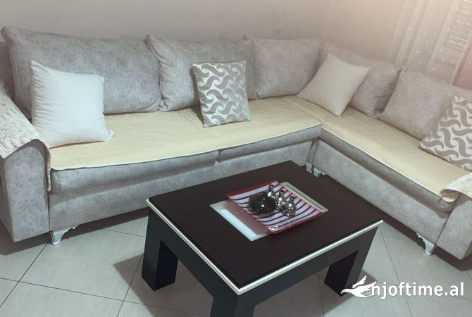 Shtepi me qera 1+1 ne Tirane - 45,000 Leke