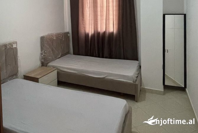 Shtepi me qera 2+1 ne Tirane - 50,000 Leke