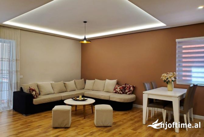 Shtepi me qera Apartament ne Tirane, 2+1, Mobilimi E mobiluar, Pagesa 1,100  Euro.