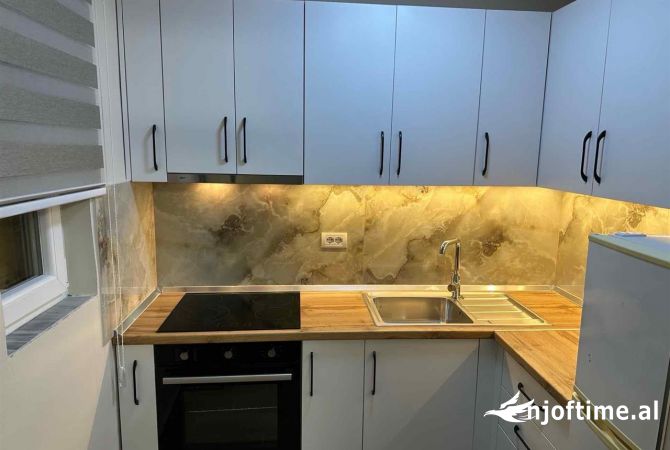 Shtepi me qera Apartament ne Tirane, 1+1, Mobilimi E mobiluar, Pagesa 60,000  Leke.