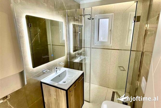 Shtepi me qera Apartament ne Tirane, 1+1, Mobilimi E mobiluar, Pagesa 60,000  Leke.