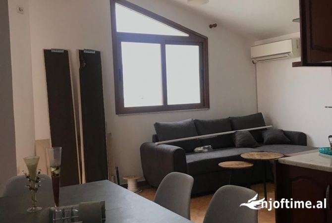 Shtepi me qera 1+1 ne Tirane - 400 Euro