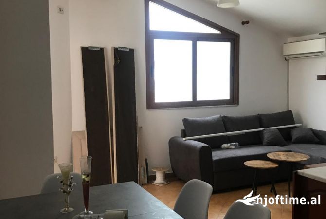 Shtepi me qera 1+1 ne Tirane - 400 Euro