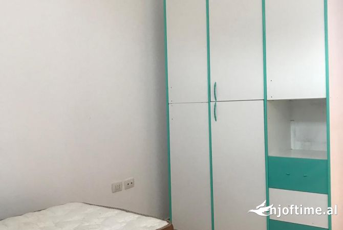 Shtepi me qera Apartament ne Tirane, 1+1, Mobilimi E mobiluar, Pagesa 400  Euro.
