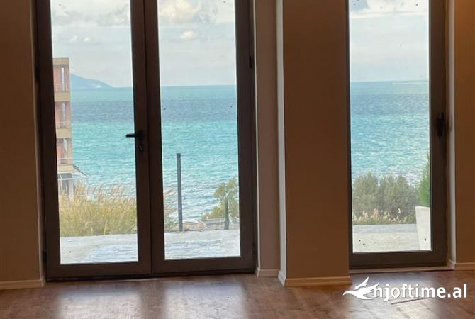 Shtepi ne shitje Apartament ne Vlore, 2+1, Mobilimi Bosh, pa mobiluar, Pagesa 149,000  Euro.