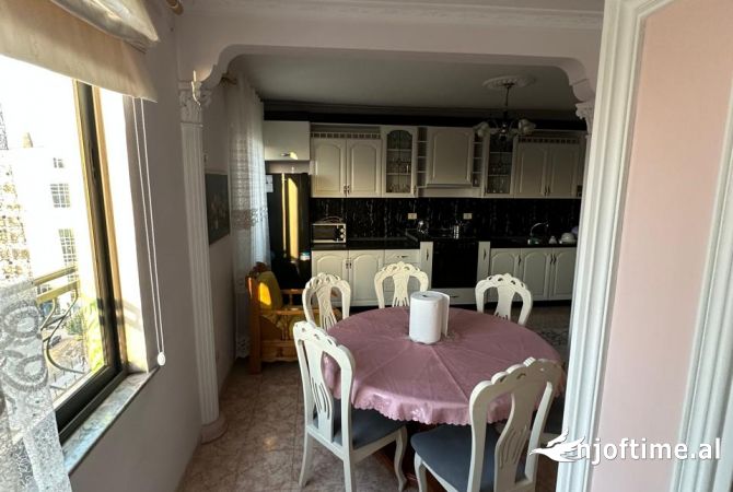 Shtepi me qera Apartament ne Tirane, 2+1, Mobilimi E mobiluar, Pagesa 60,000  Leke.